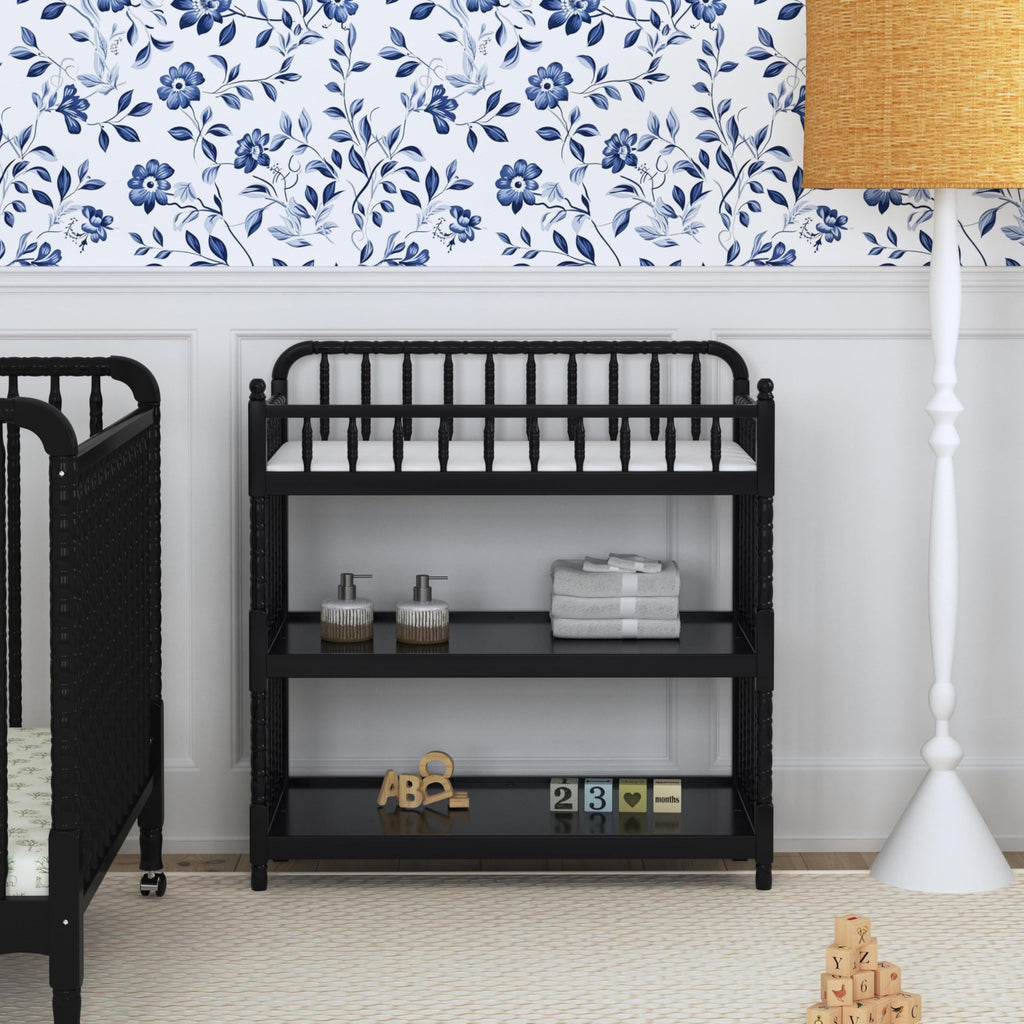 Changing Table with Pad in Ebony V550623